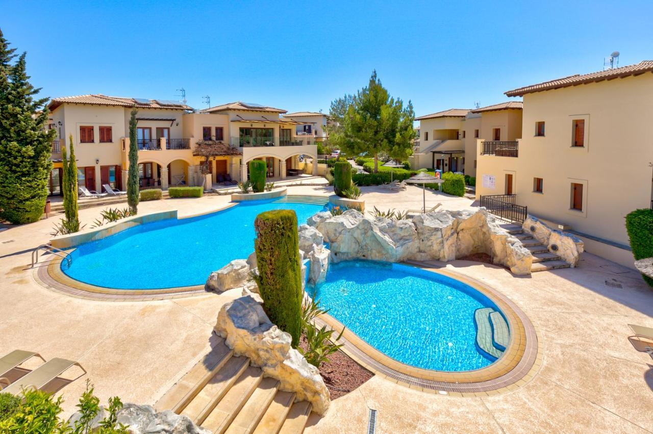 2 Bedroom Apartment Thalassa With Sea And Sunset Views, Aphrodite Hills Resort Kouklia Exterior foto