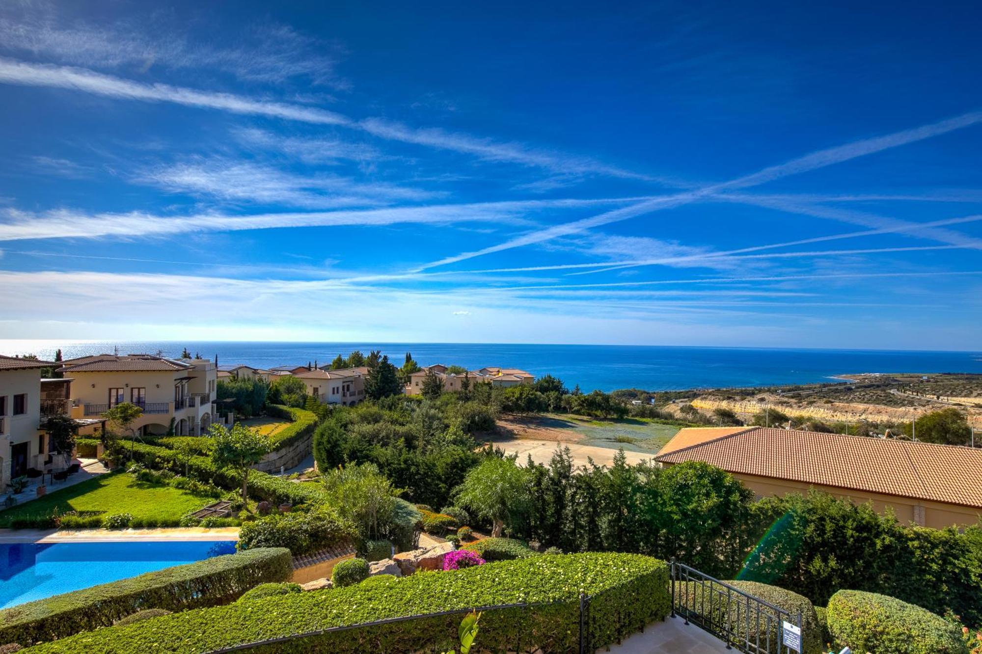 2 Bedroom Apartment Thalassa With Sea And Sunset Views, Aphrodite Hills Resort Kouklia Exterior foto